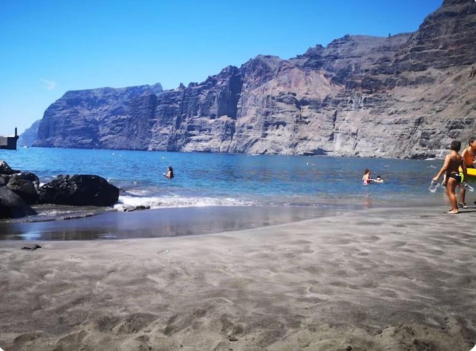 Апартаменти Perfect Getaway In Los Gigantes, Shared Pool-Wifi Acantilado de los Gigantes Екстер'єр фото